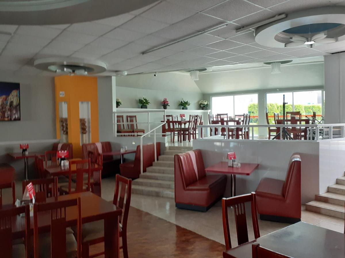 Leo Hotel Jerez de García Salinas エクステリア 写真